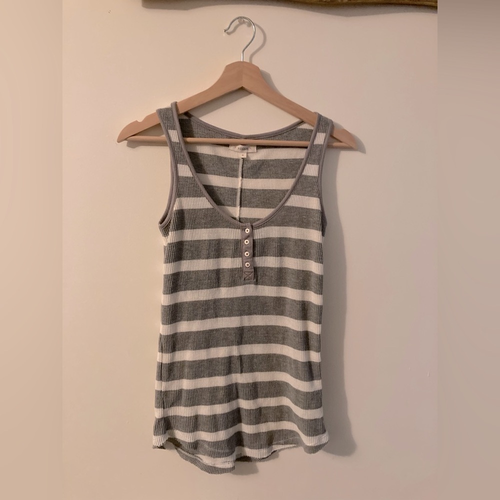 Ribbon • Grey & White Striped Waffle Tank Top Size Small